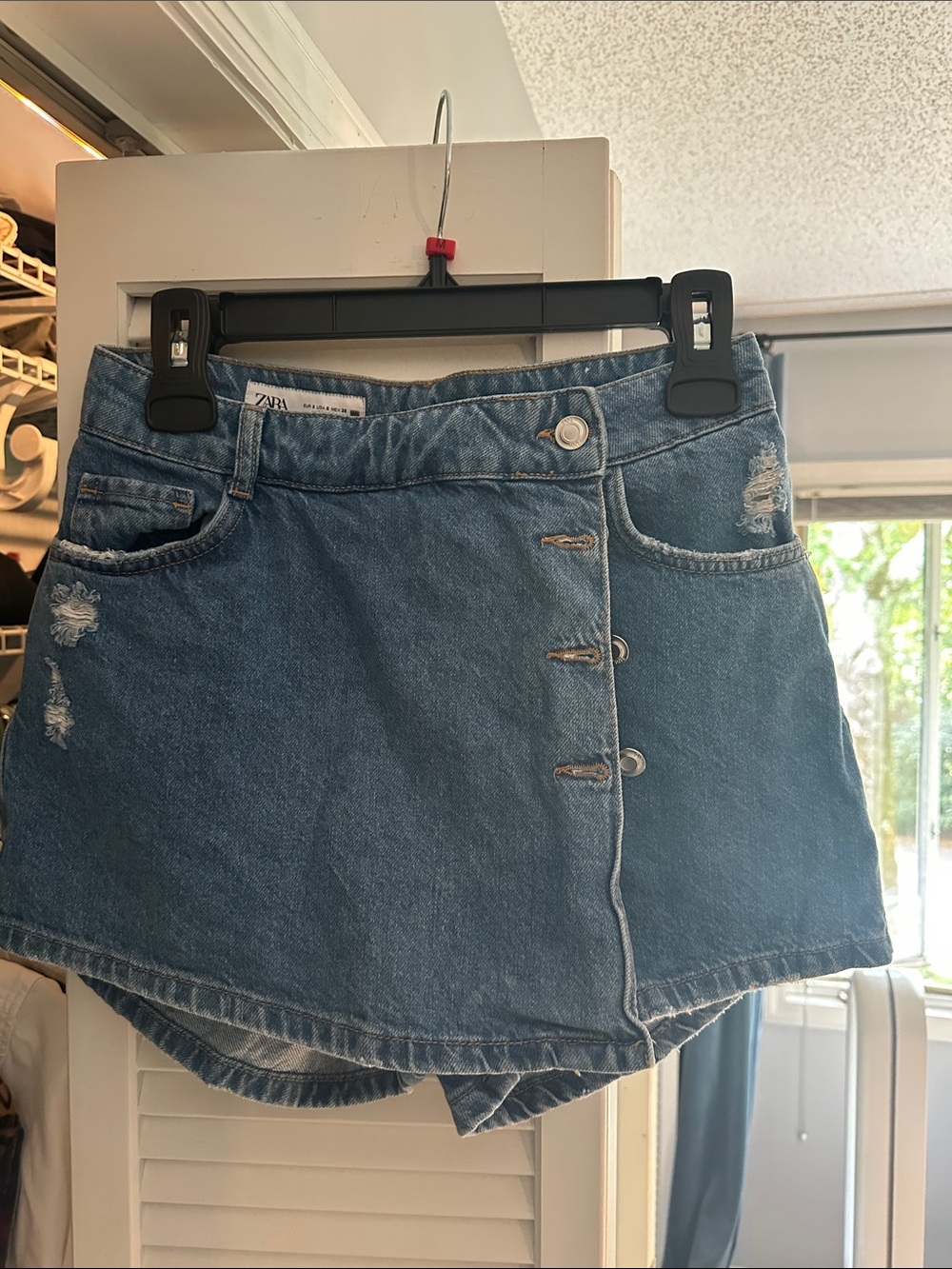 ZARA Denim Button-Front Distressed Mini Skort - Blue